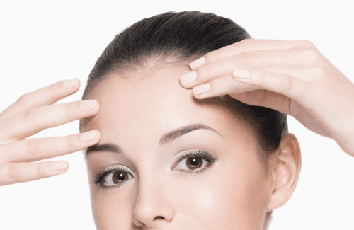 woman's eyes